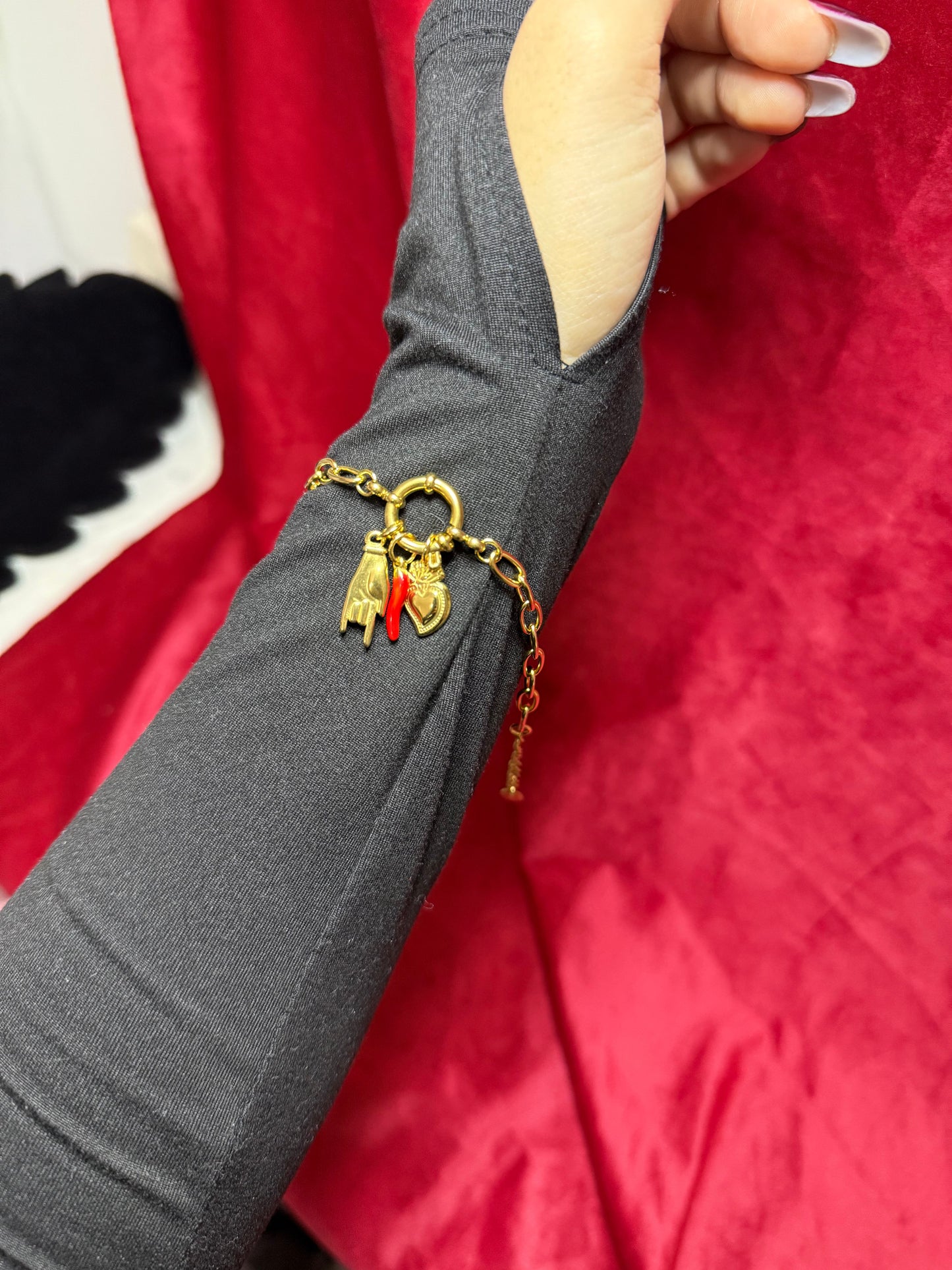 bracciale-cuore-santo-corni