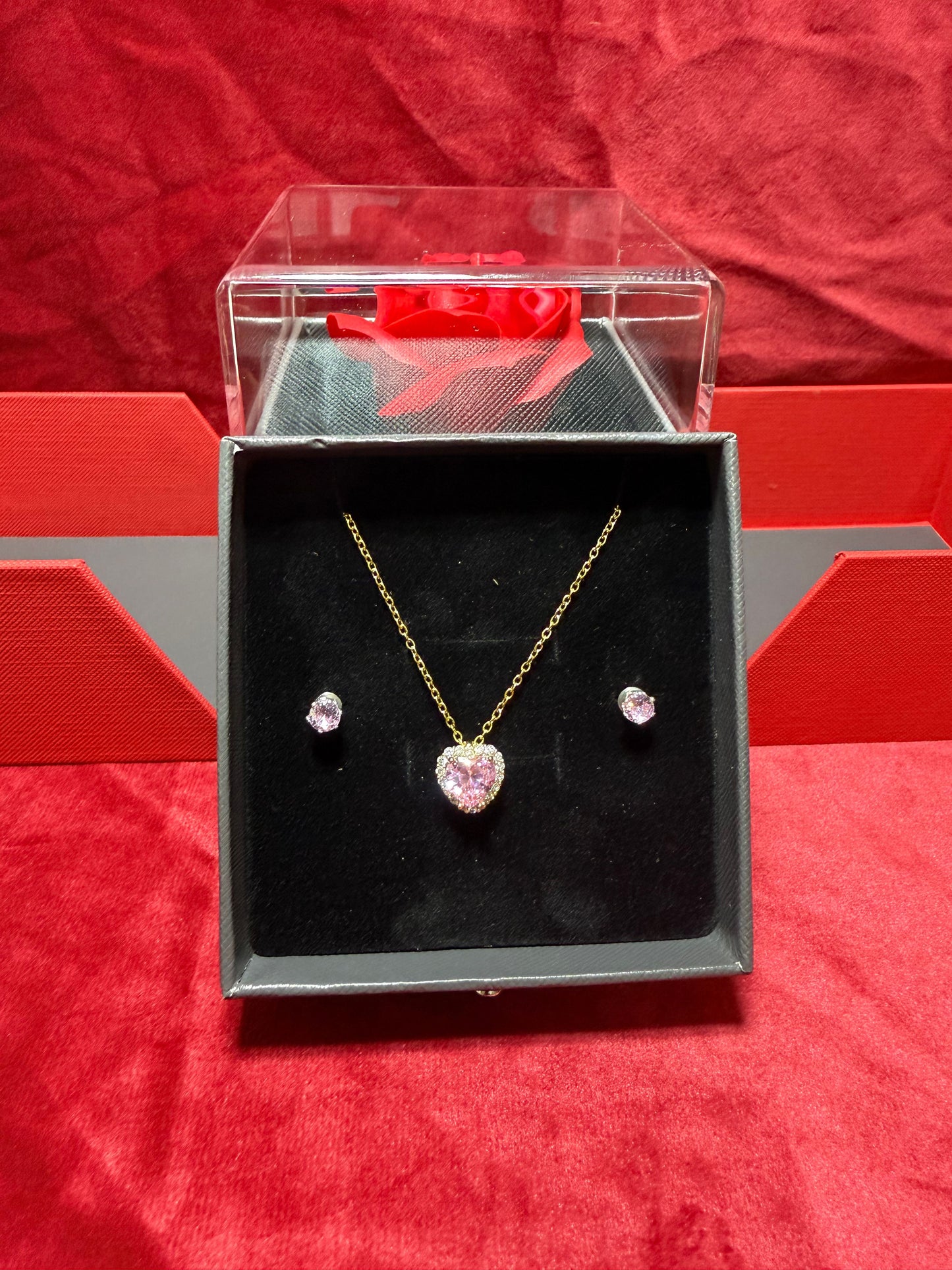 box-con-rosa-rossa-collana-orecchini