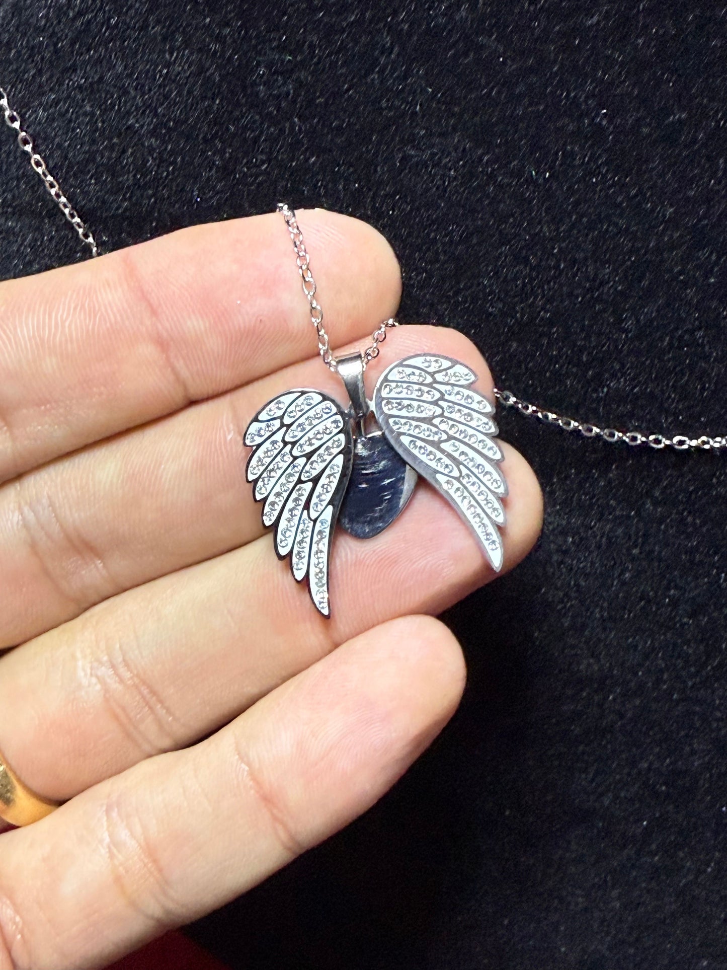 collana-cuore-apribile-con-brillantini-personalizzabile