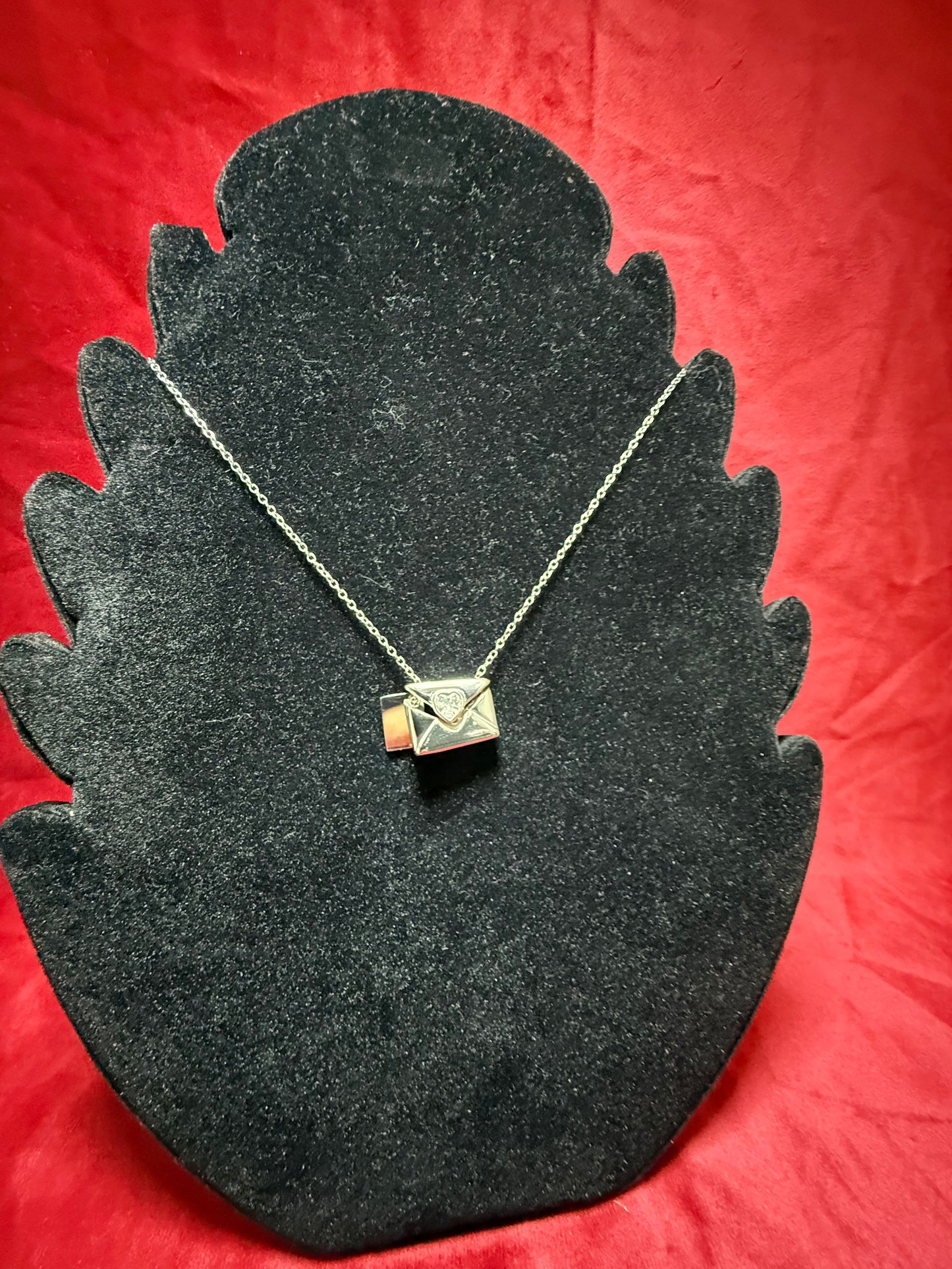 collana-pendente-busta-personalizzabile