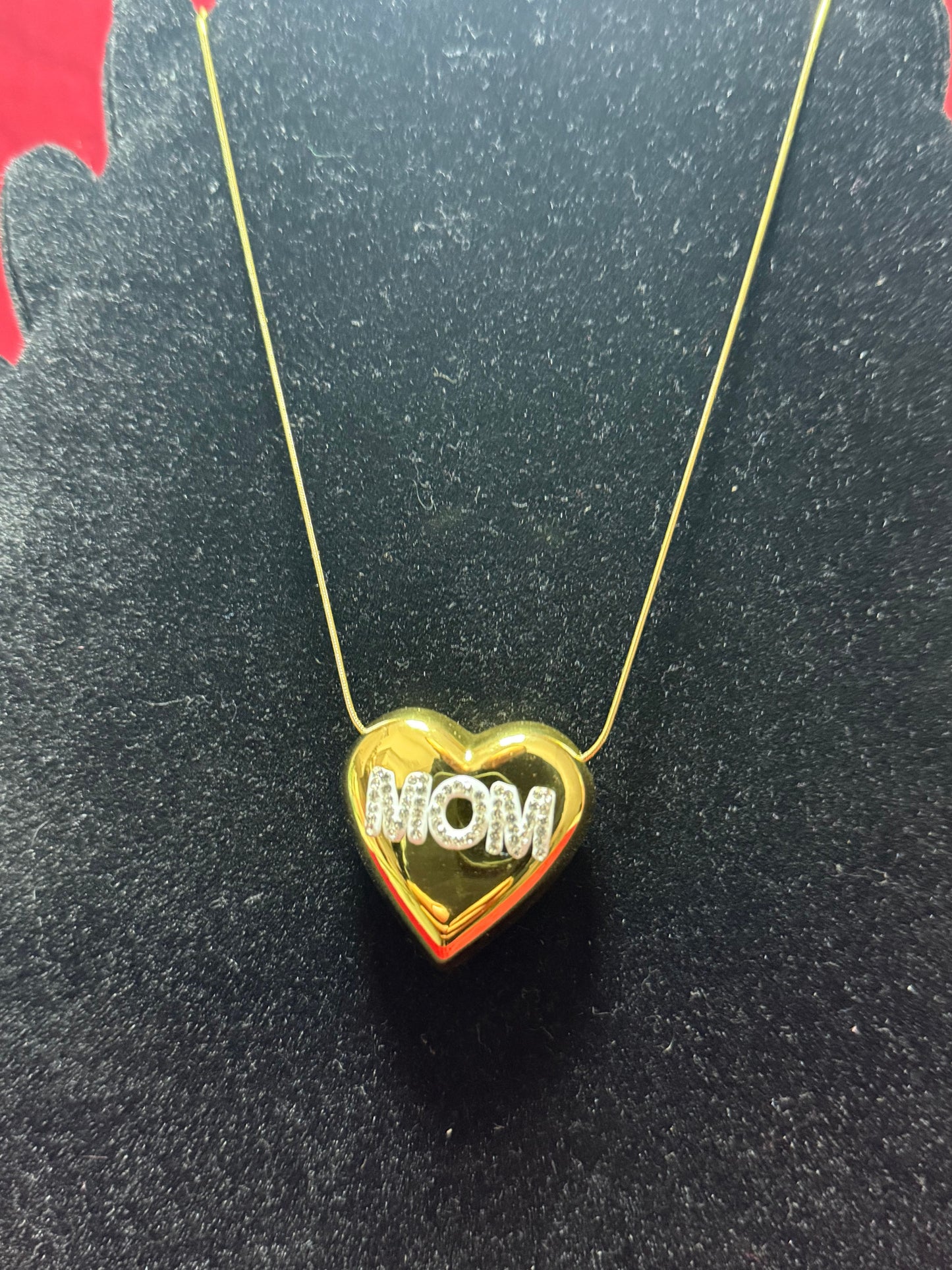 collana-cuori-e-corni-rossi