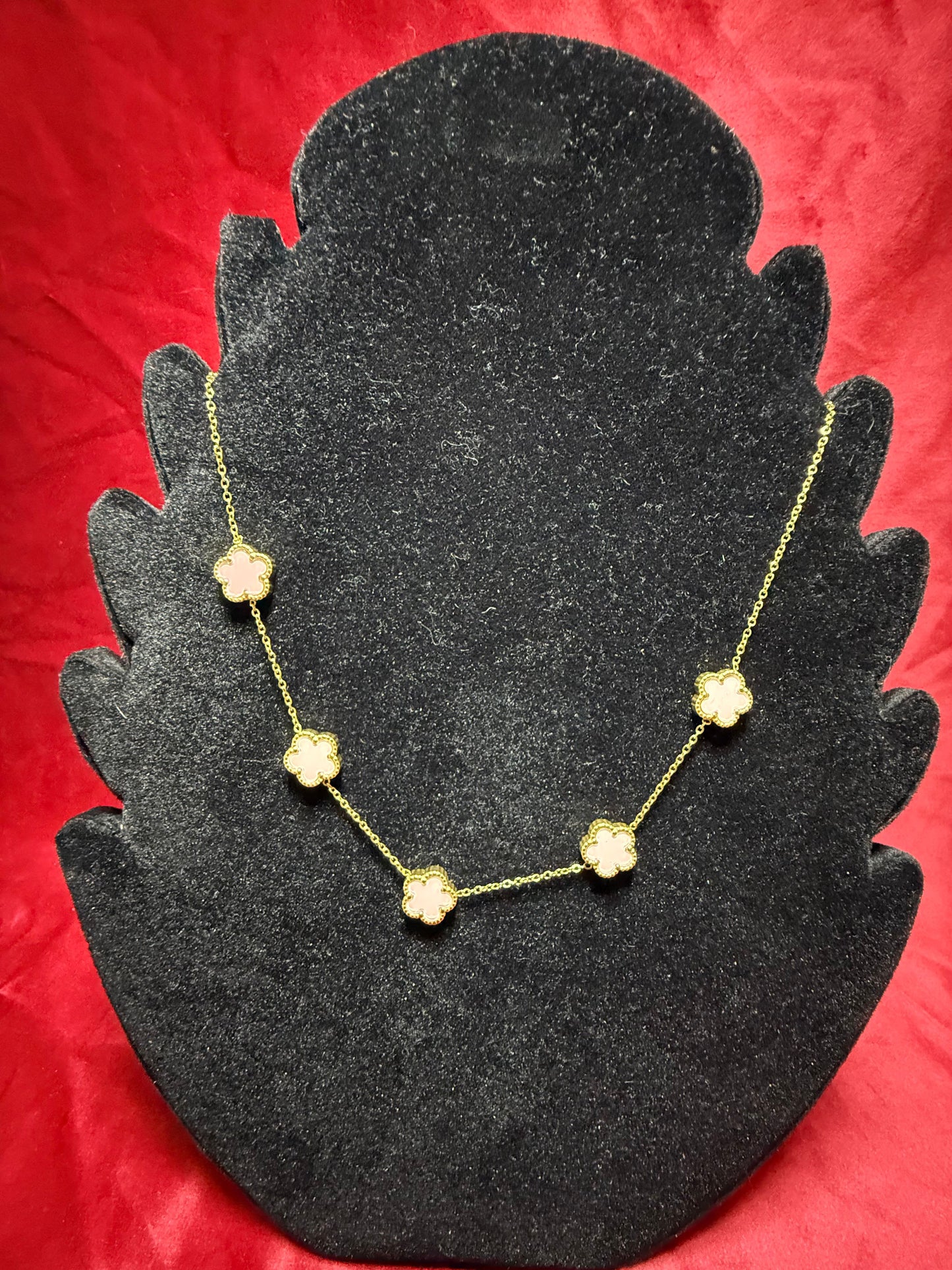 collana-pendente-modello-van-cleef