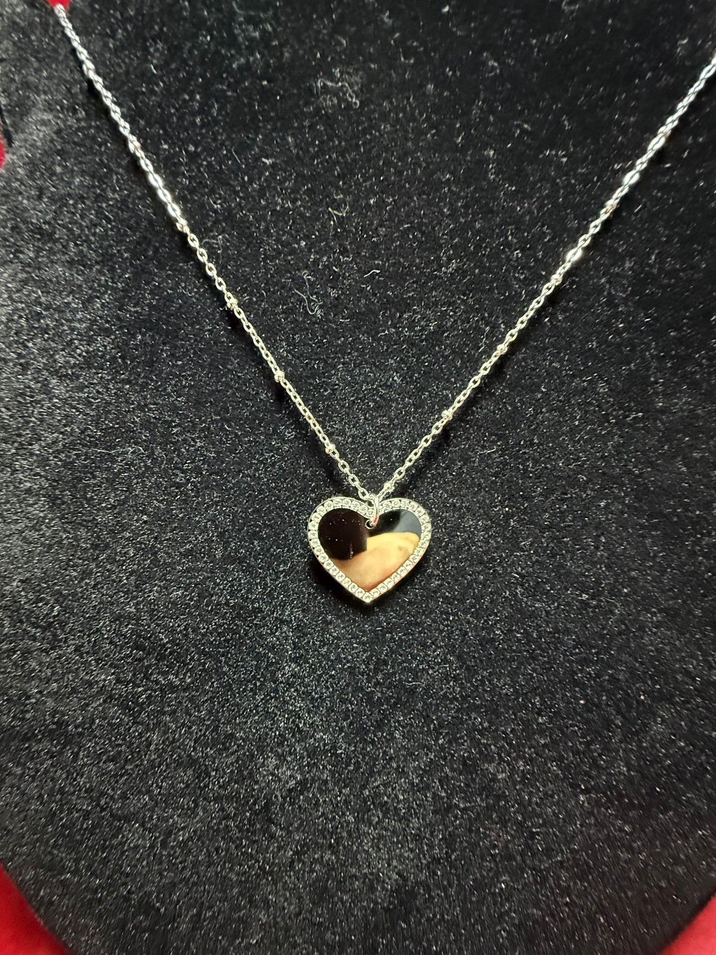 Collana pendente cuore bordo con strass (personalizzabile)