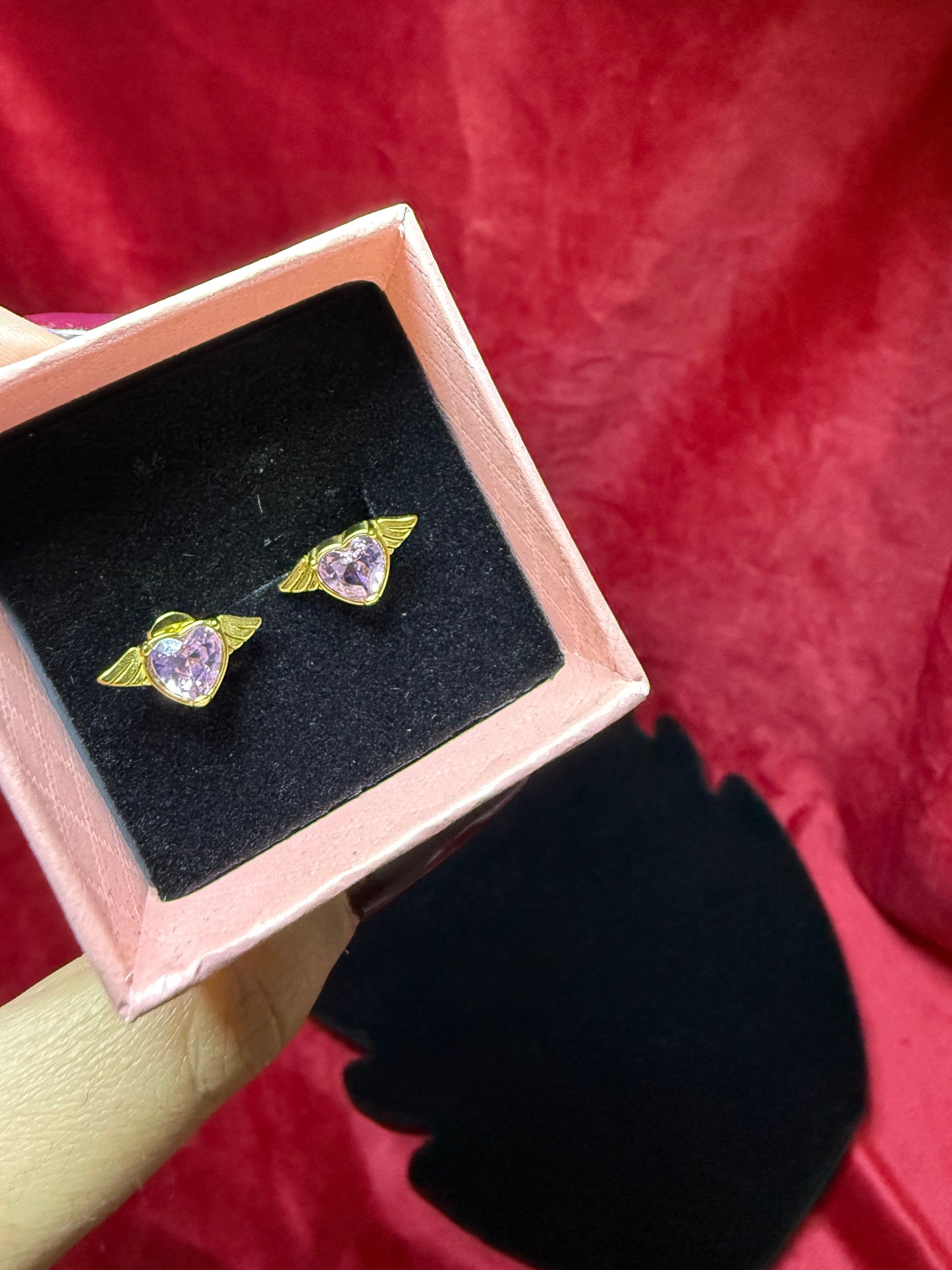 orecchini-cuori-con-ali-rosa-bianco