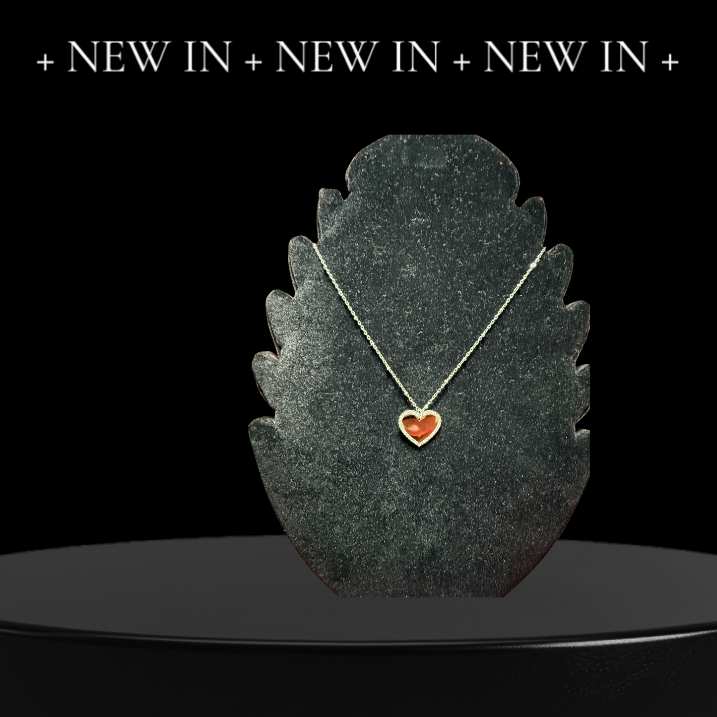 Collana pendente cuore bordo con strass (personalizzabile)